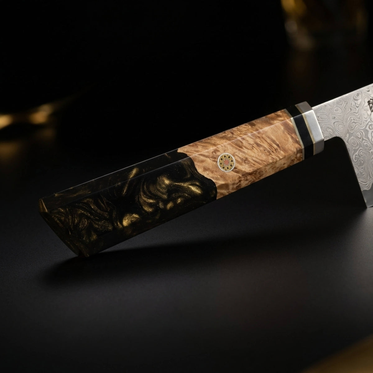 Manche du Gyuto Sora VII — bois stabilisé et résine époxy, pièce numérotée, Haganori